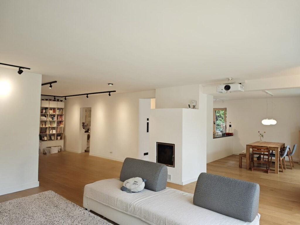 Bild Wohnzimmer Kaminofen nach Sanierung